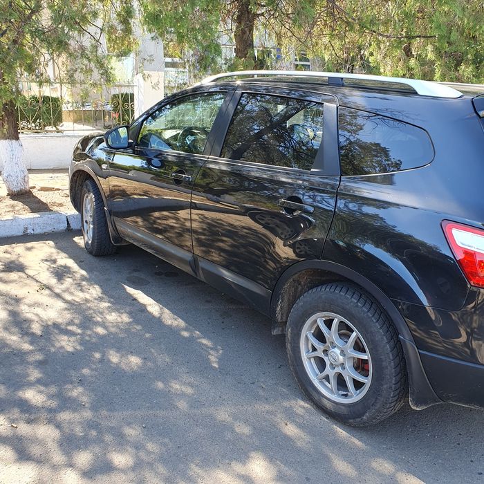 Продам QASHQAI +2