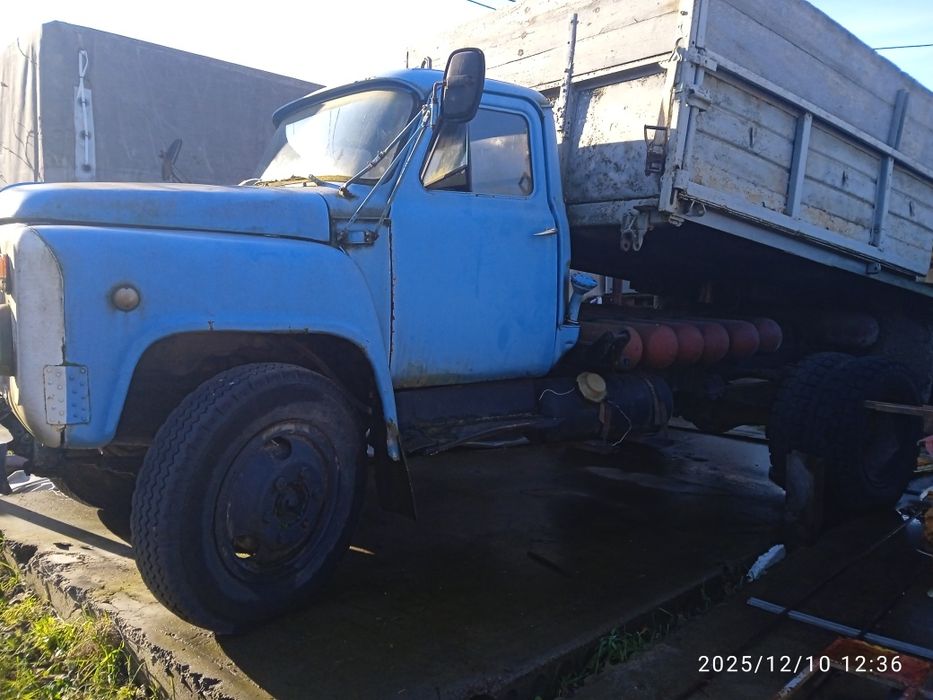 Газ 53самосвал. На газу