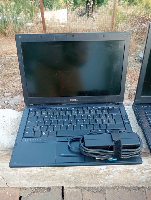 3× Computadores portáteis