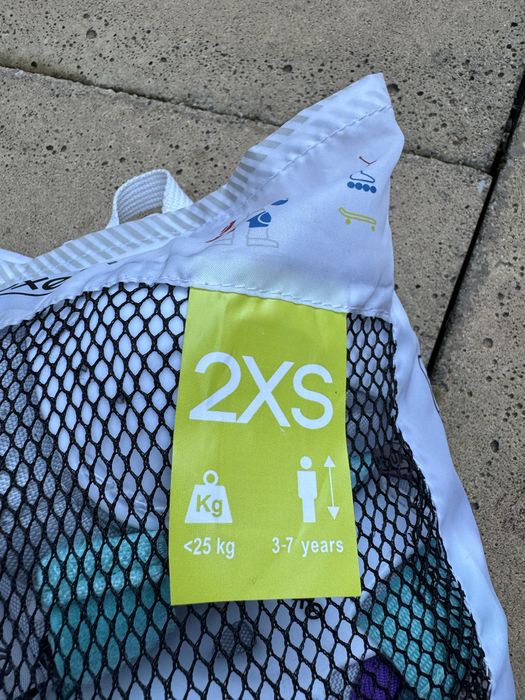 Conjunto joelheiras, cotoveleiras e protetor pulsos criança