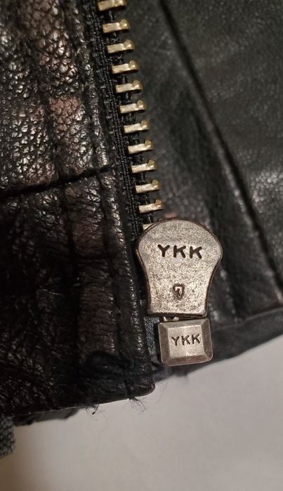 Шкіряна куртка бомбер пілот Redskins дитяча
Стан ідеальний, йде з пі
