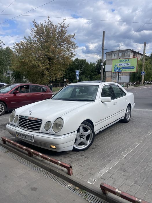 Продам Mercedes w210 e320