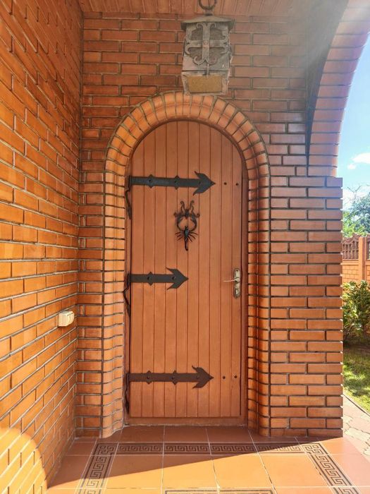 Продається 2 пов будинок, 6 соток Берковець (Академмістечко)