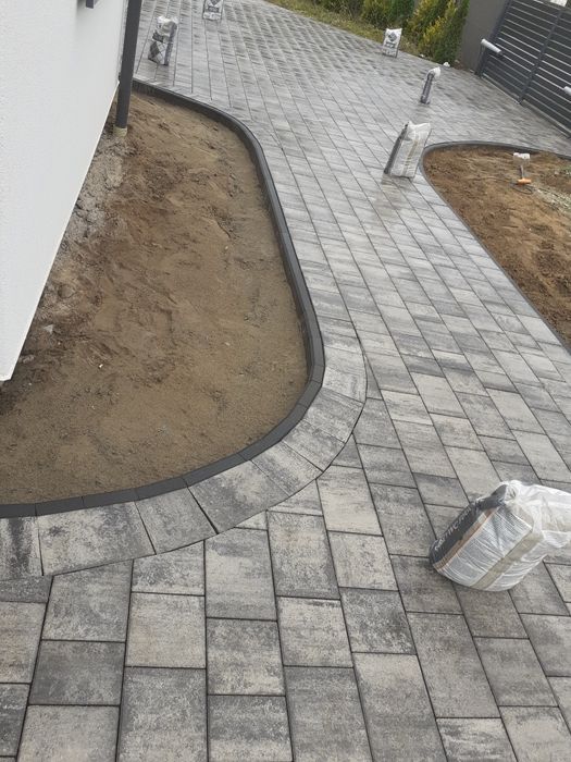 Układanie kostki brukowej