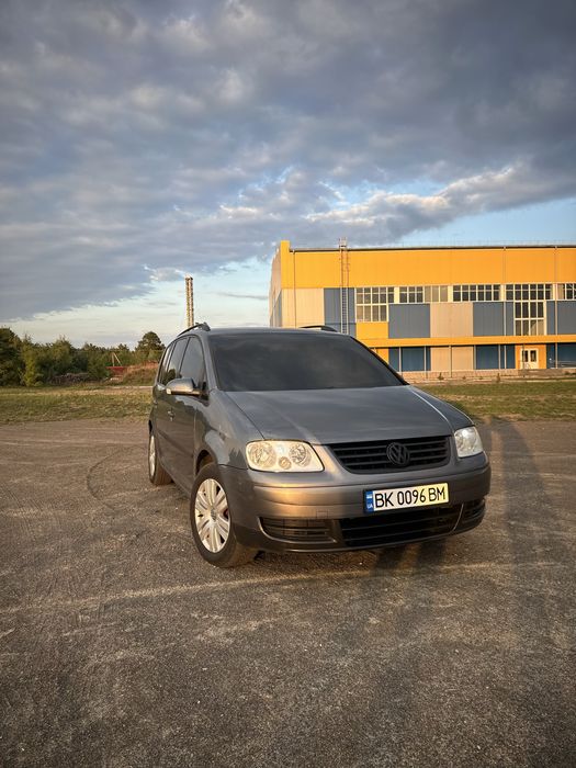 Volkswagen touran 1.6 mpi 2003