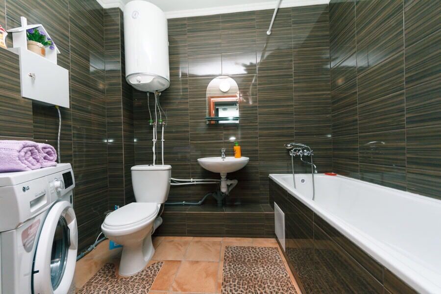 Подобово. Квартира. Вид на озеро. Новобуд. Метро Позняки, Харківська