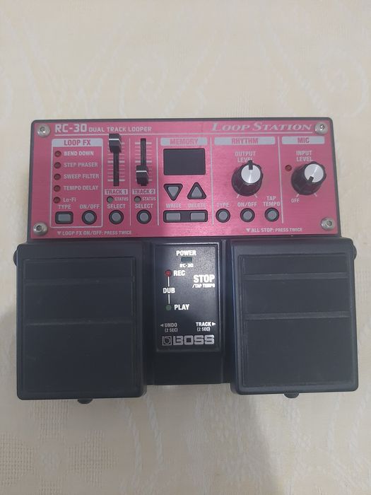 Pedaleira loop station boss RC 30