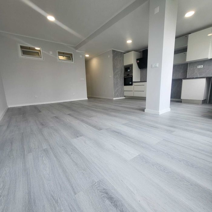 Apartamento T2 remodelado à venda | OEIRAS - VENDA PARTICULAR