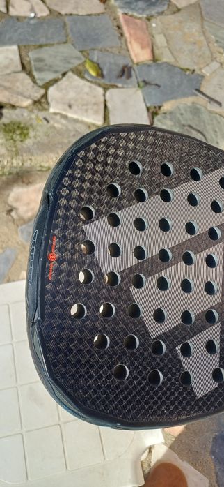 Raquete adidas  metalbone carbon