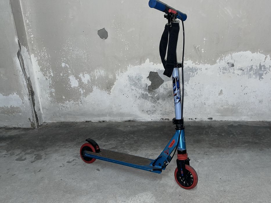 bicicleta e trotinete de criança