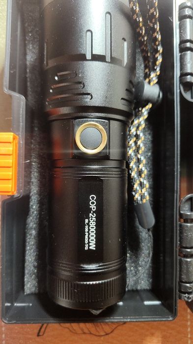 Фонарик  ліхтар ліхтарик світлодіодний високої якості