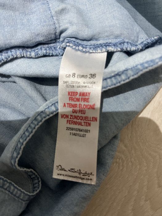 Kombinezon z pieknym kolnierzyliem
