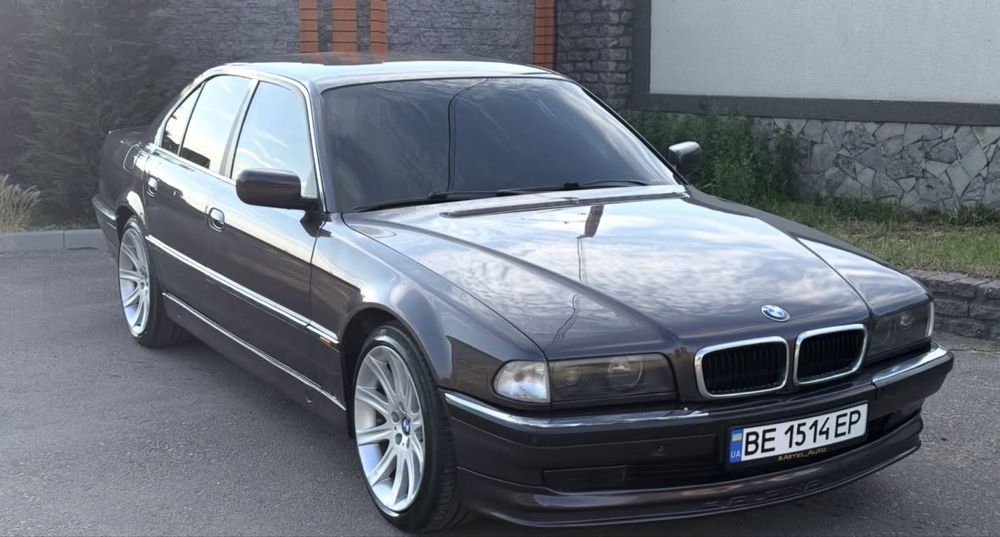 Bmw 7 E38 3.0I gas/benzin