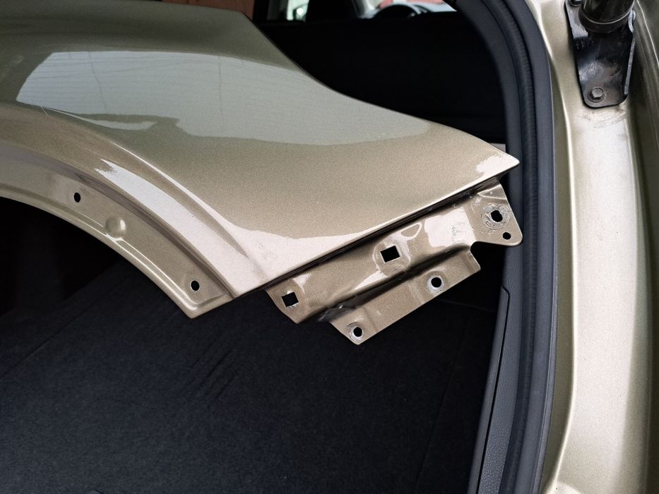 Крило переднє праве Subaru Outback BT 2019 -