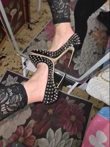 Czarne Ćwiekowane czółenka