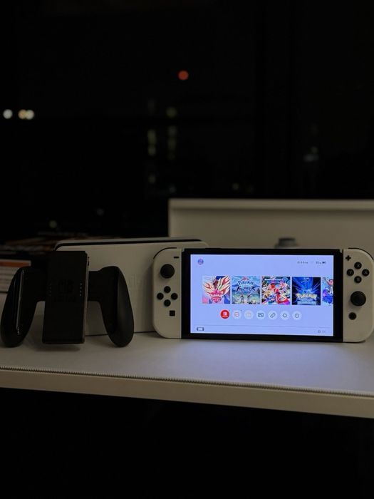 Nintendo Switch Oled Branca como nova, muito estimada