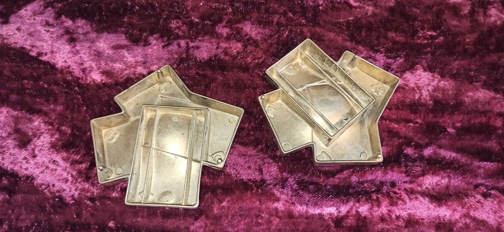 popielniczka mosiądz karty