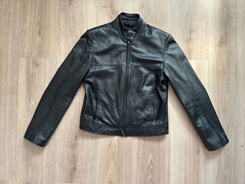 Жіноча шкіряна куртка від бренду Lakeland