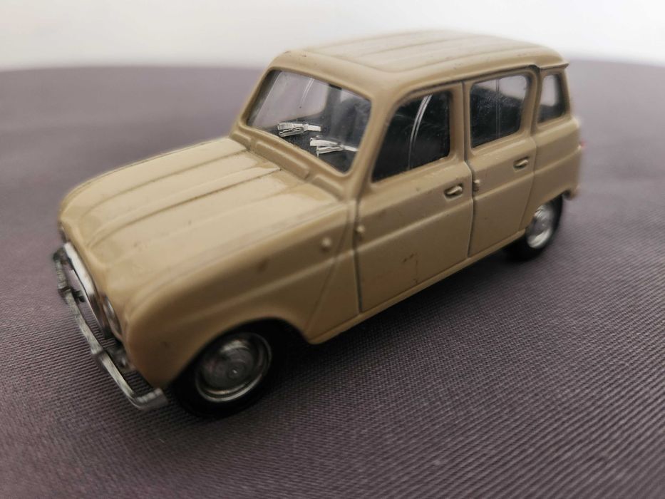 Renault 4L (1:43 Scale)