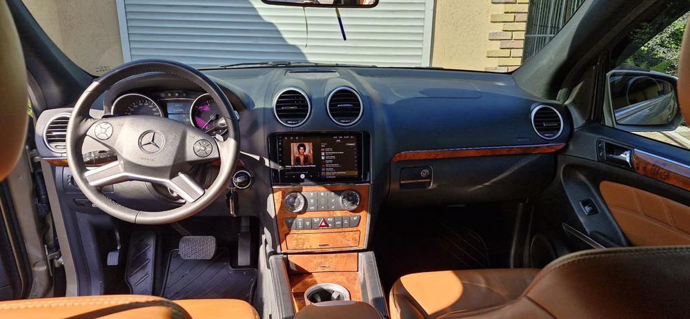 Mercedes ML500 Мерседес МЛ500 4матик 5.5 газ/бензин 2010 год