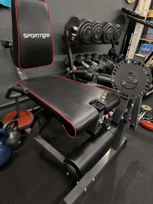 Máquina leg extension / leg curl - Extensão e Flexão de Pernas