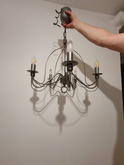 Żyrandol do salonu lub jadalni