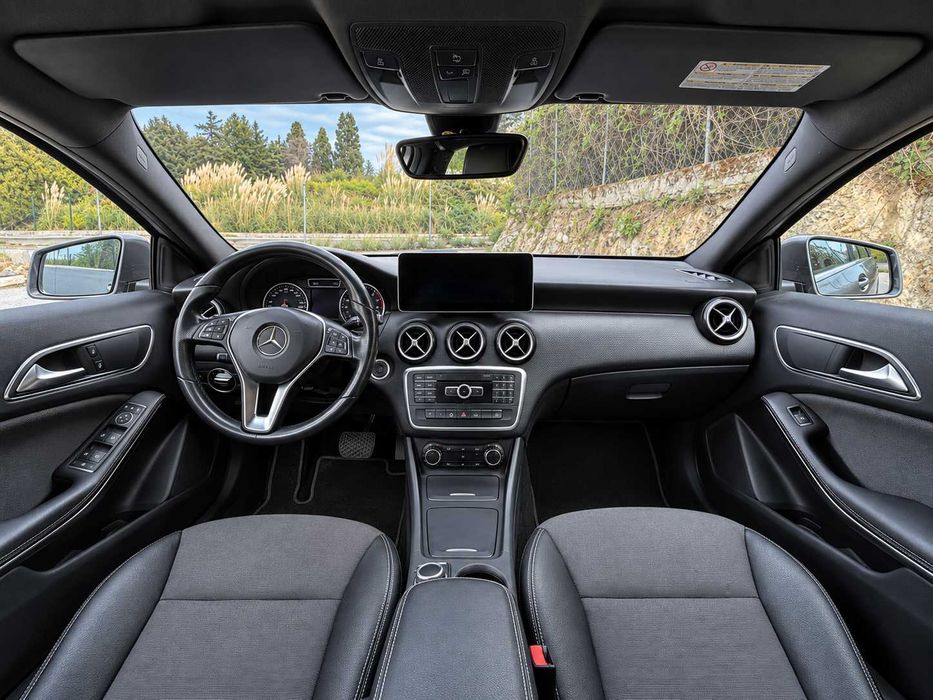Mercedes-Benz A220 CDI KIT A45 AMG Line 7G-Tronic