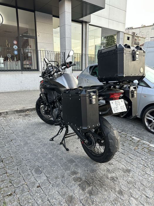 Benelli trk 502x como nova e 2 escapes