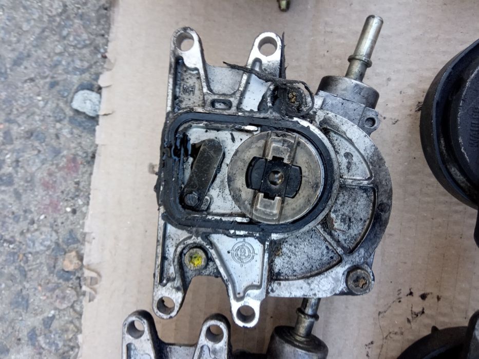 Клапан ЕГР, Вакуумний насос Опель Астра ж, Вектра Б, Зафира Соленоид