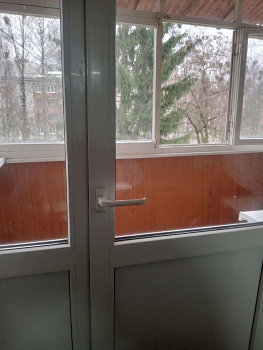 Продам 2кімнати  на спільній кухні