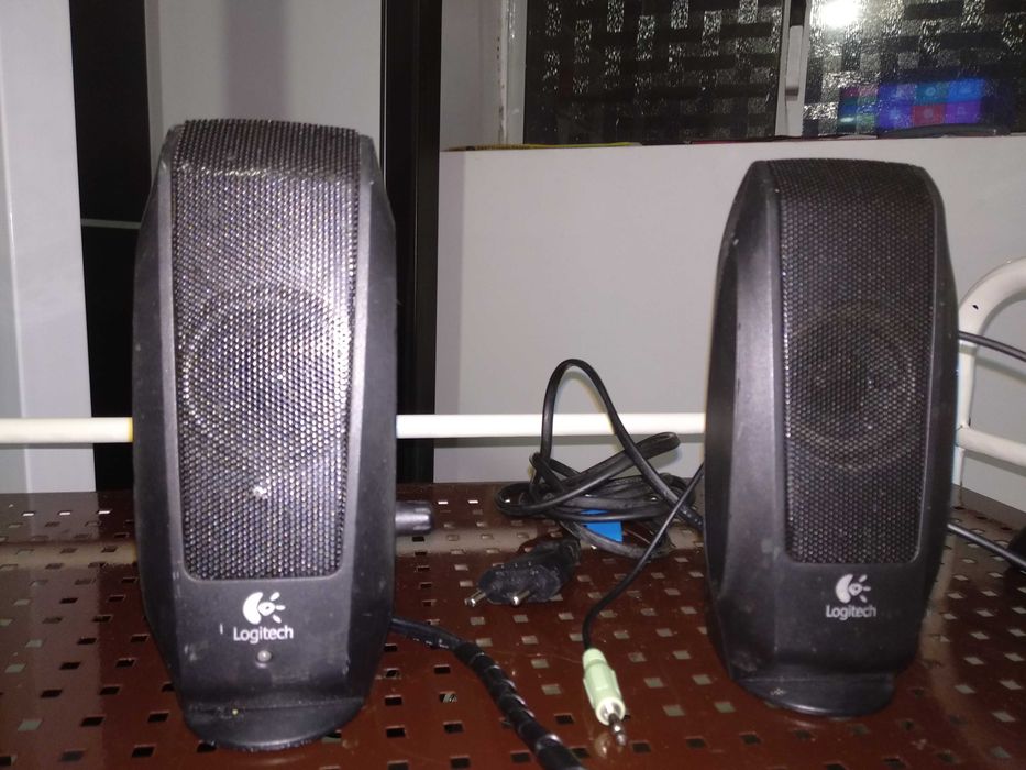 Alto Falantes Estéreo Logitech S120 Para Computador