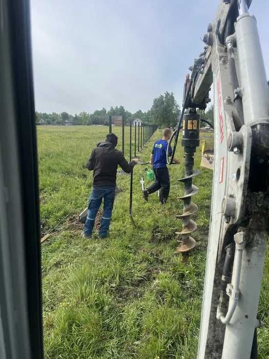 Ogrodzenia panelowe, palisadowe i inne