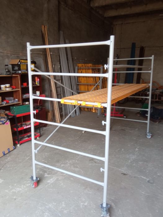 Rusztowanie elewacyjne drabinkowe modułowe