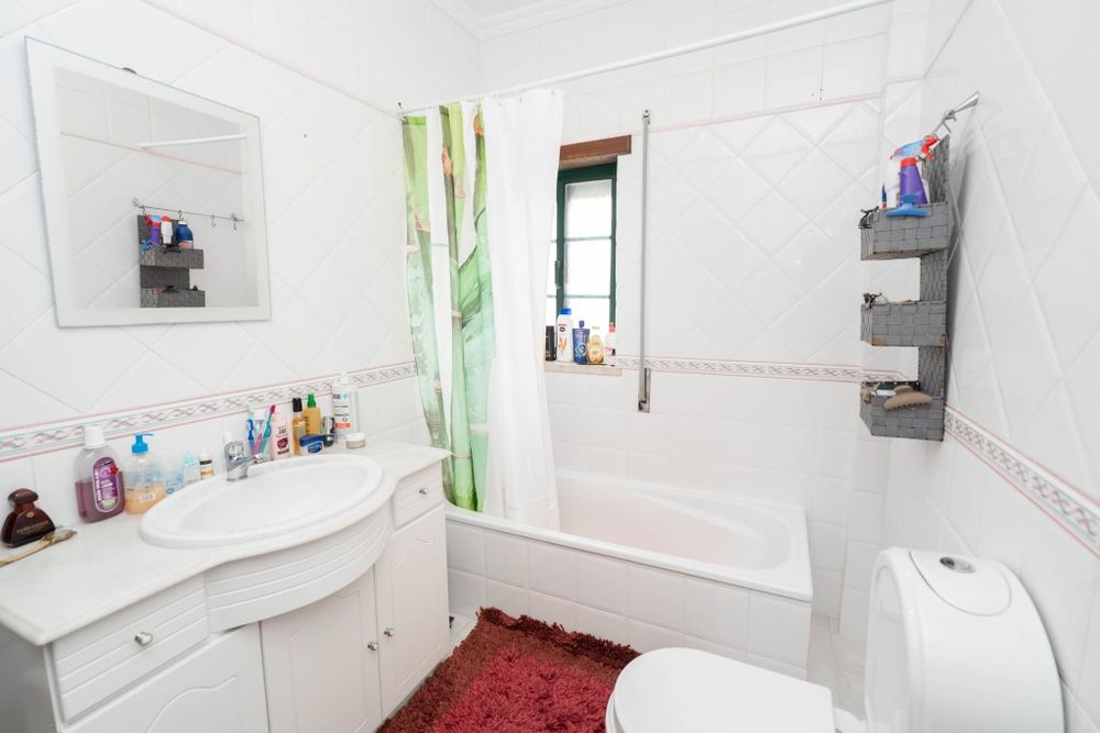Aluga-se apartamento T2 na Marinha Grande mobilado