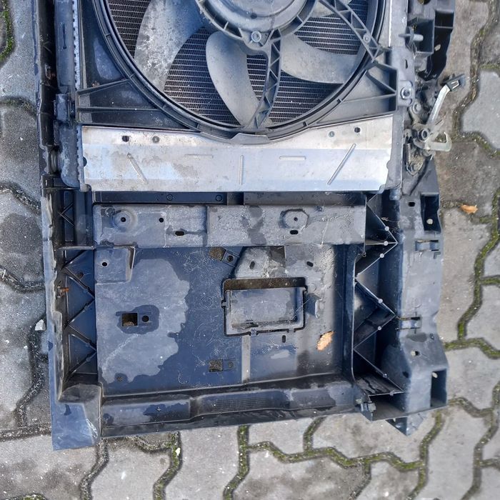 Frente fibra com radiador agua  e ventilador peugeot 207 96732223