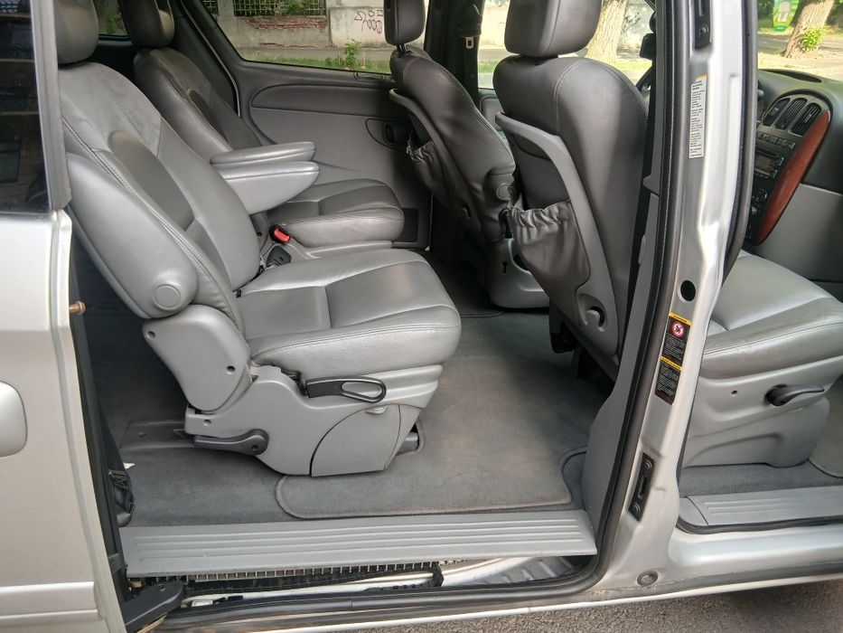 Продам  CHRYSLER  Grand  VOYAGER  2.8  td  АКПП