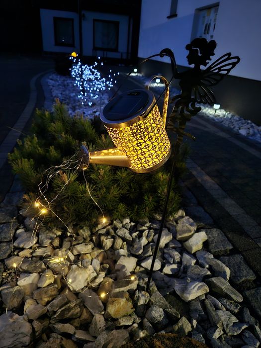 Solarna lampa konewka do ogrodu