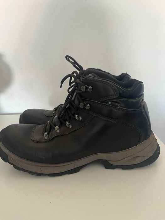 Bota Hi-tec usada
