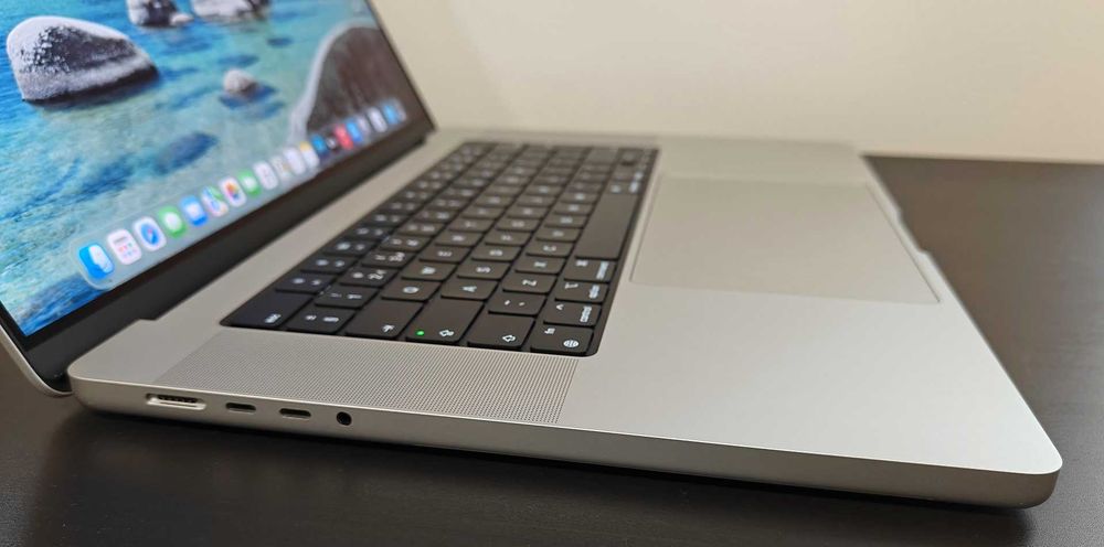 Apple MacBook Pro 16 A2780 M2 Pro 32GB 1TB Silver 11 cykli 100%