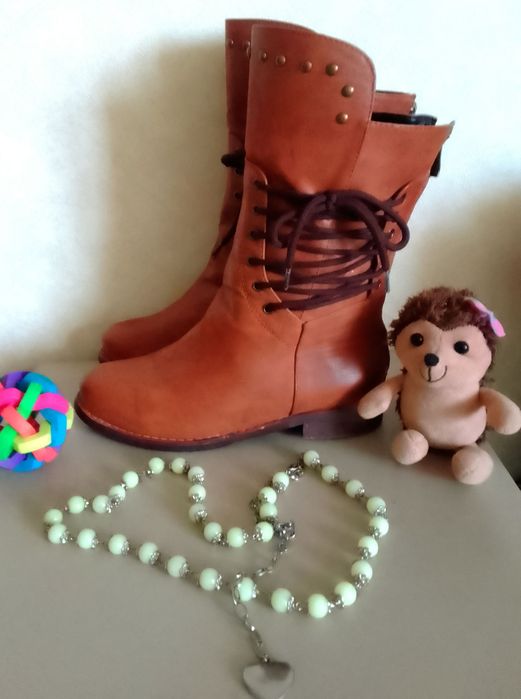 Стильные кожаные деми-сапожки. Made in Turkey. Размер 37.5 (24.5 см).