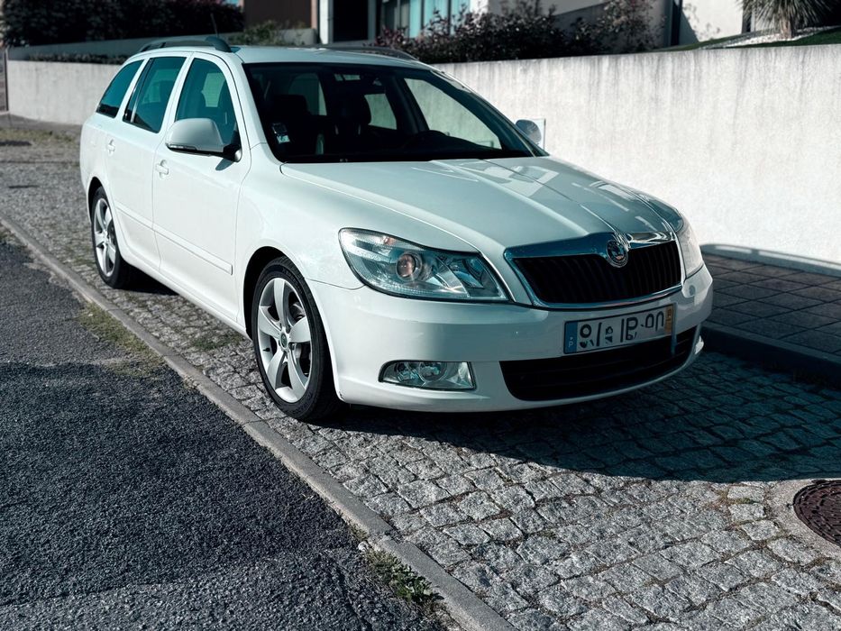 Skoda Octavia 1.6 TDi Poucos Km Nacional