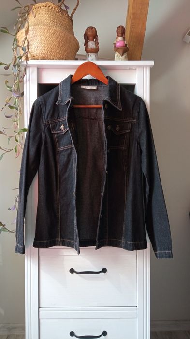 Kurtka damska jeansowa.