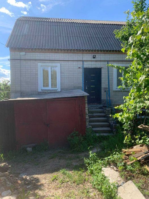 Продам цегляний будинок на ж/м Мирний