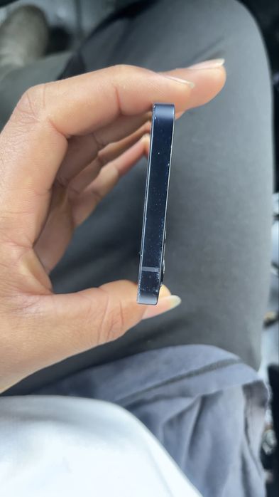 Iphone 12 nunca aberto