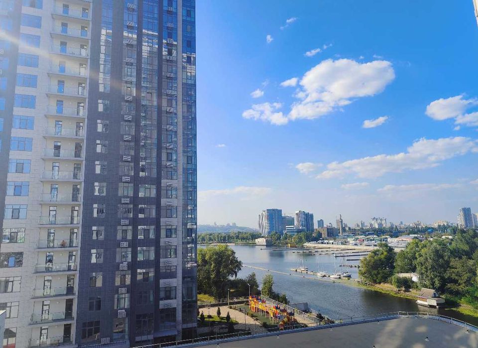 Продаж нової, без ремонту, квартири в ЖК RiverStone,  Трускавецька 10Г
