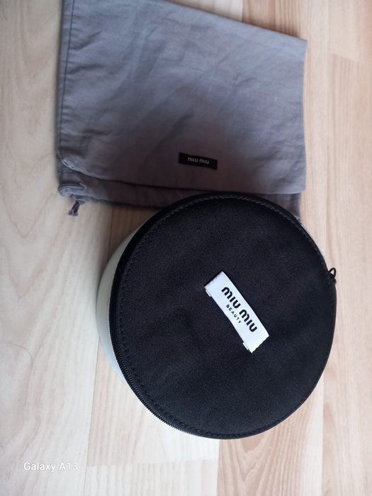 Miu miu oryginalna toaletka kosmetyczka kuferek