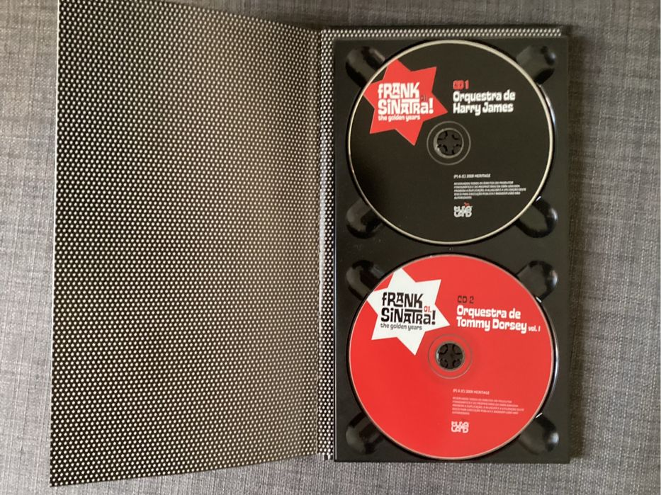 Cd com livro sobre Frank Sinatra