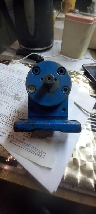 Шестеренчатый гидравлический  насос Г11