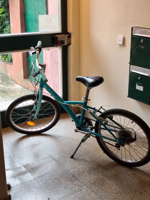 Bicicleta b-twin criança apartir dos 6anos