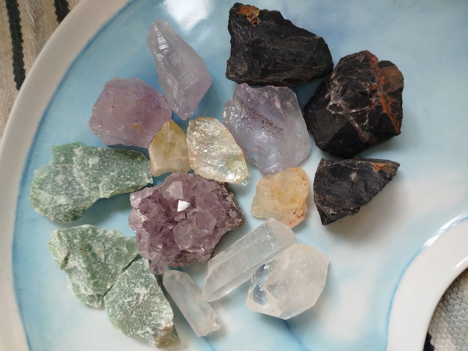 Duży zestaw kamieni naturalnych